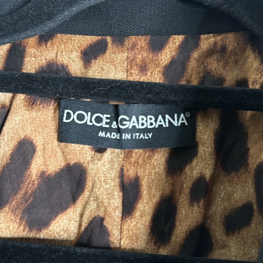 DOLCE &GABBANA  blazer skirt suit size 40-xS black gold button luxury classic - Picture 12 of 16
